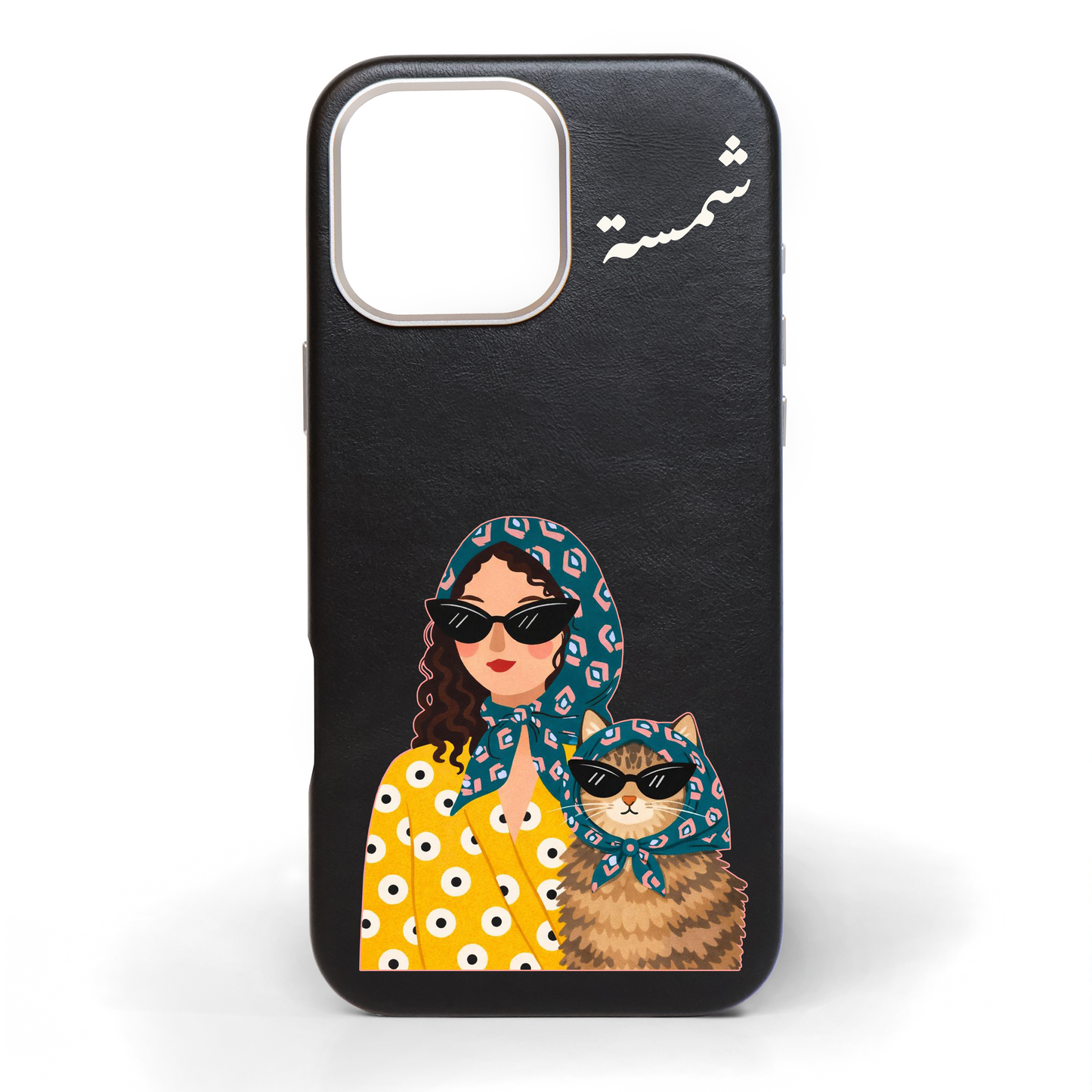 هي والقط - كفر جلد مرسوم يدويًا